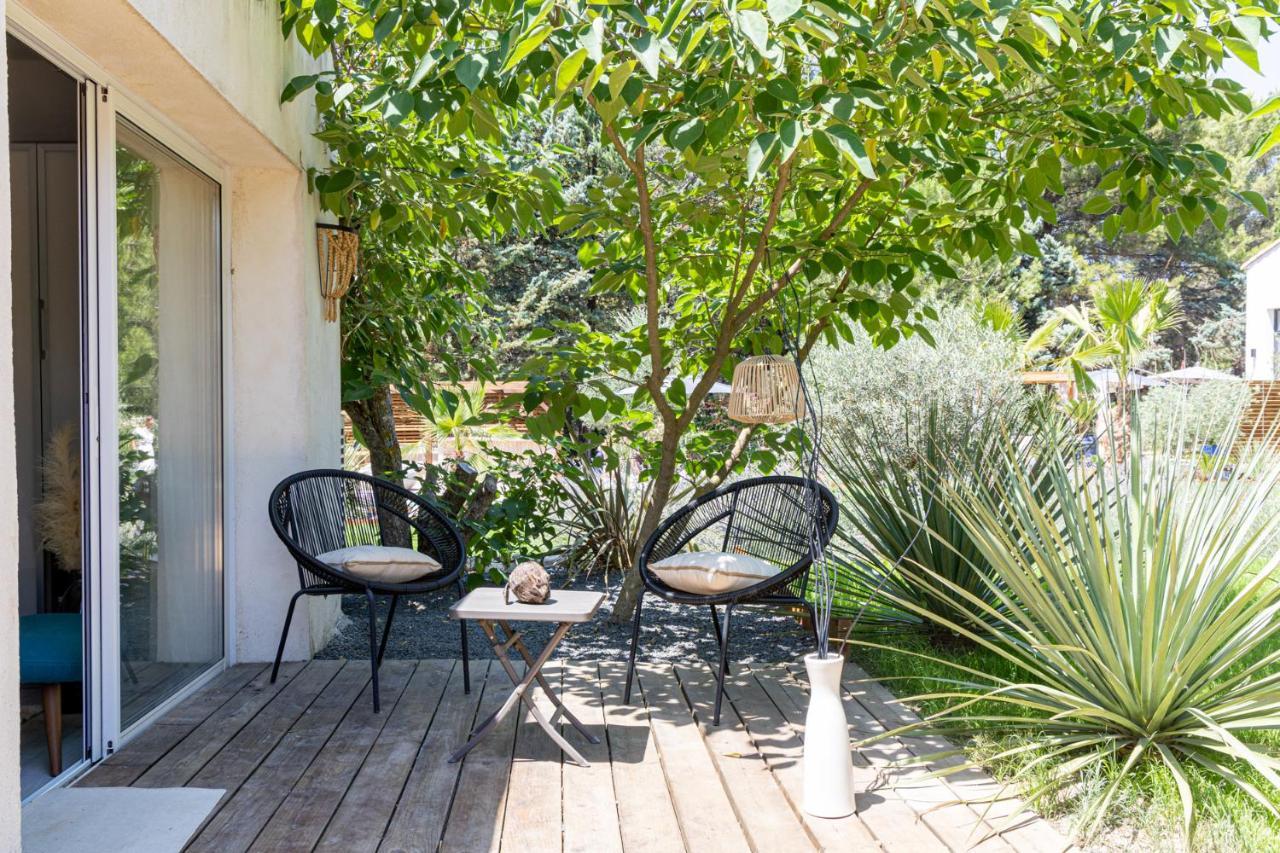 Les Lodges Taizen, Sejour Spa- Sans Enfants Saint-Cannat Exterior photo